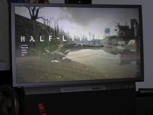 Half–Life 2 in 1920x1080 on the HDTV
